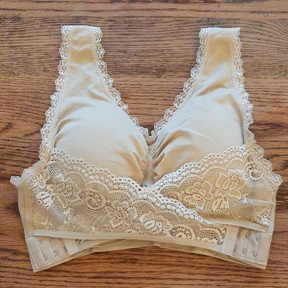 Bra Nude Laced and Lined - Picture 1 of 6
